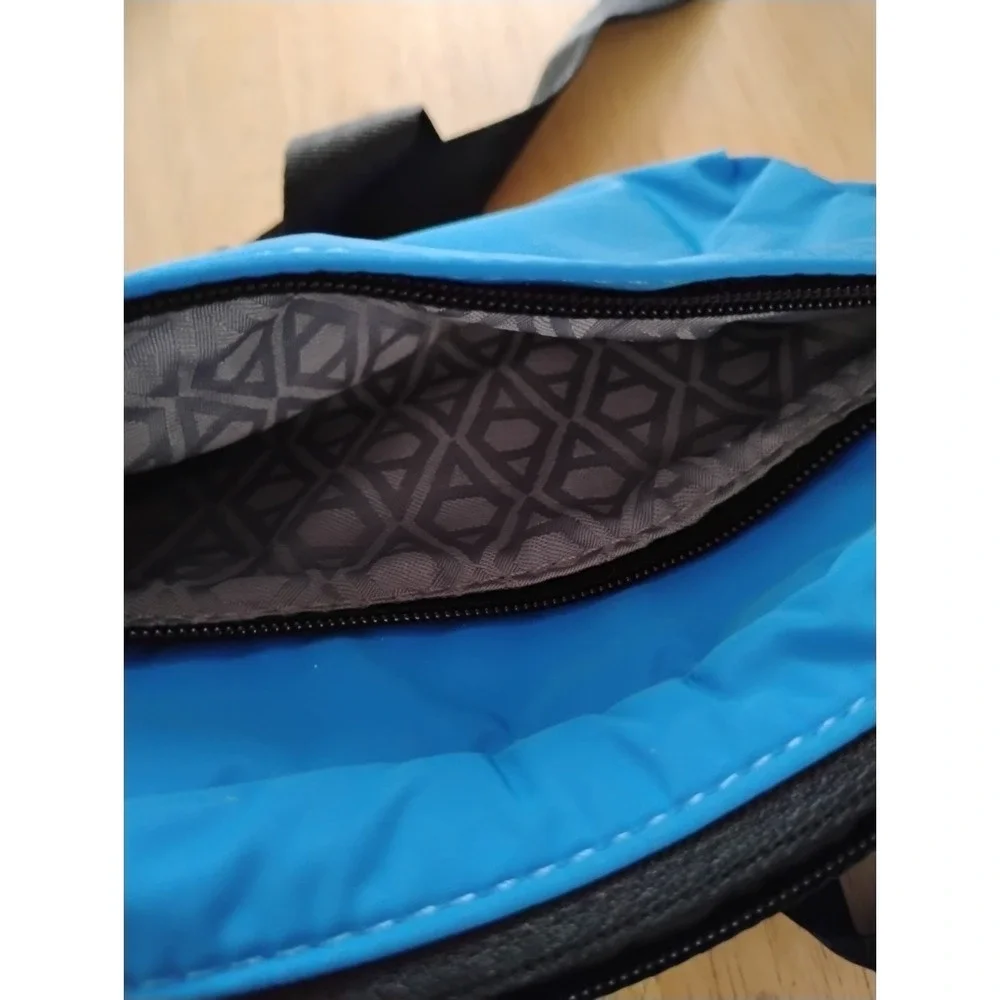 Athleta All About Crossbody Belt Bag Ultramarine Blue